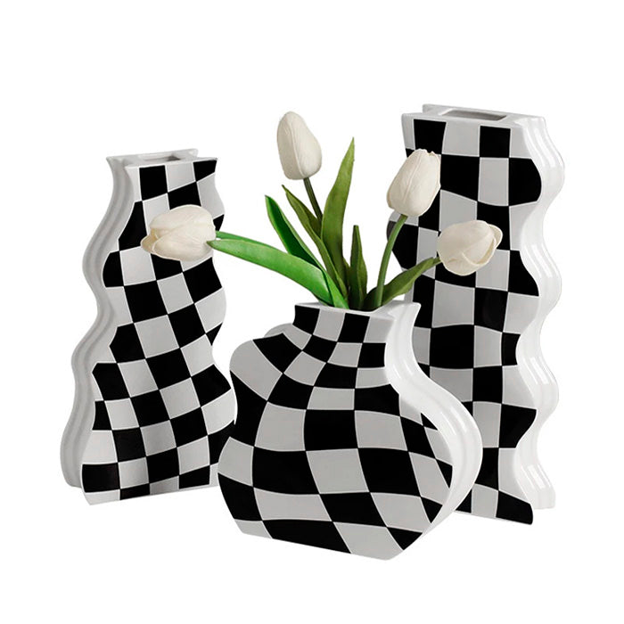 Checkered Wavy Vase - Y2K Aesthetic Home Decor for Vintage and Grunge Style Lovers