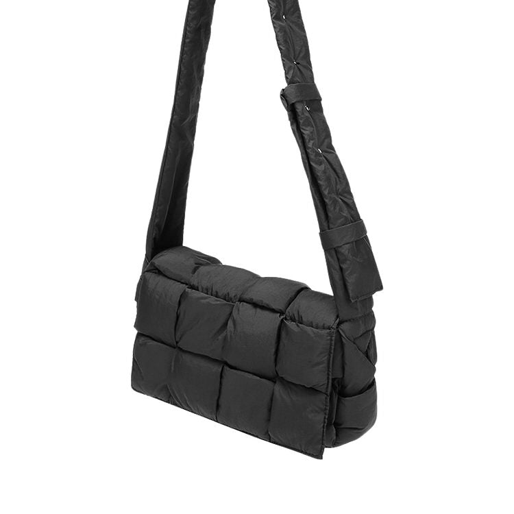 Trendy Y2K Crossbody Bag - Cute Pastel Goth Style with Aesthetic Vibes & Comfy Design