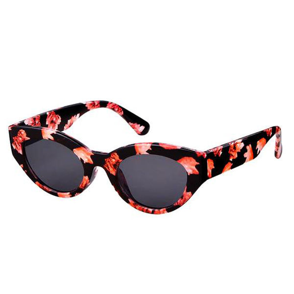 Twiggy Sunnies: Y2K Fashion Retro Shades for Coquette Aesthetic & Grunge Style Lovers