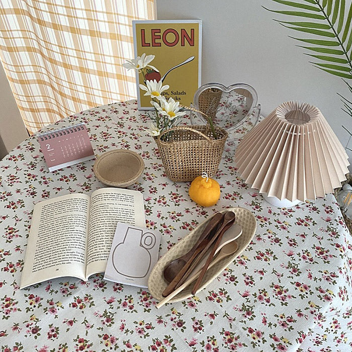 Y2K Aesthetic Floral Tablecloth - Vintage Cottagecore Style for Cozy Home Decor