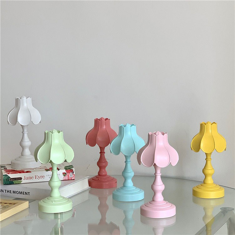 Y2K Aesthetic Pastel Lotus Desk Lamp - Cute Home Decor for Coquette and Grunge Styles