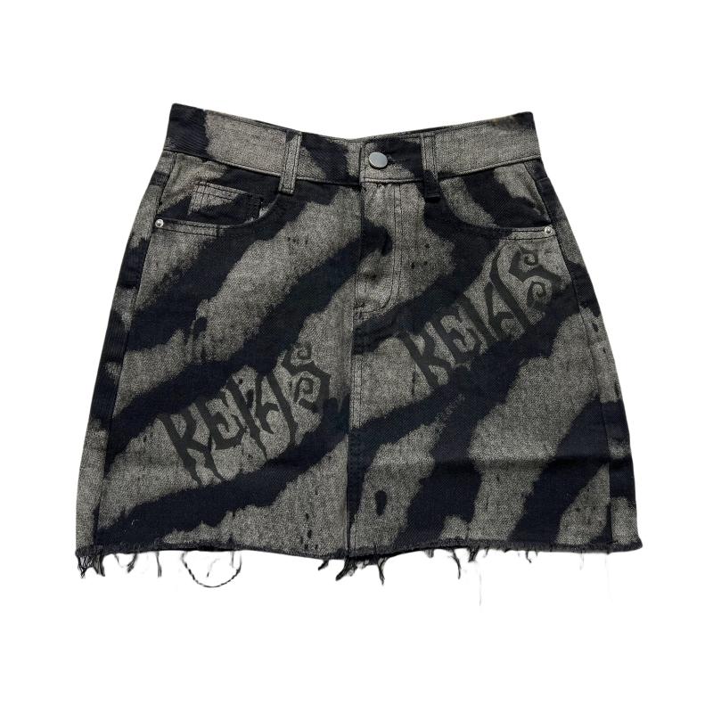 Y2K Denim Letter Print Mini Skirt with Metal Chain - Trendy Grunge Aesthetic Style