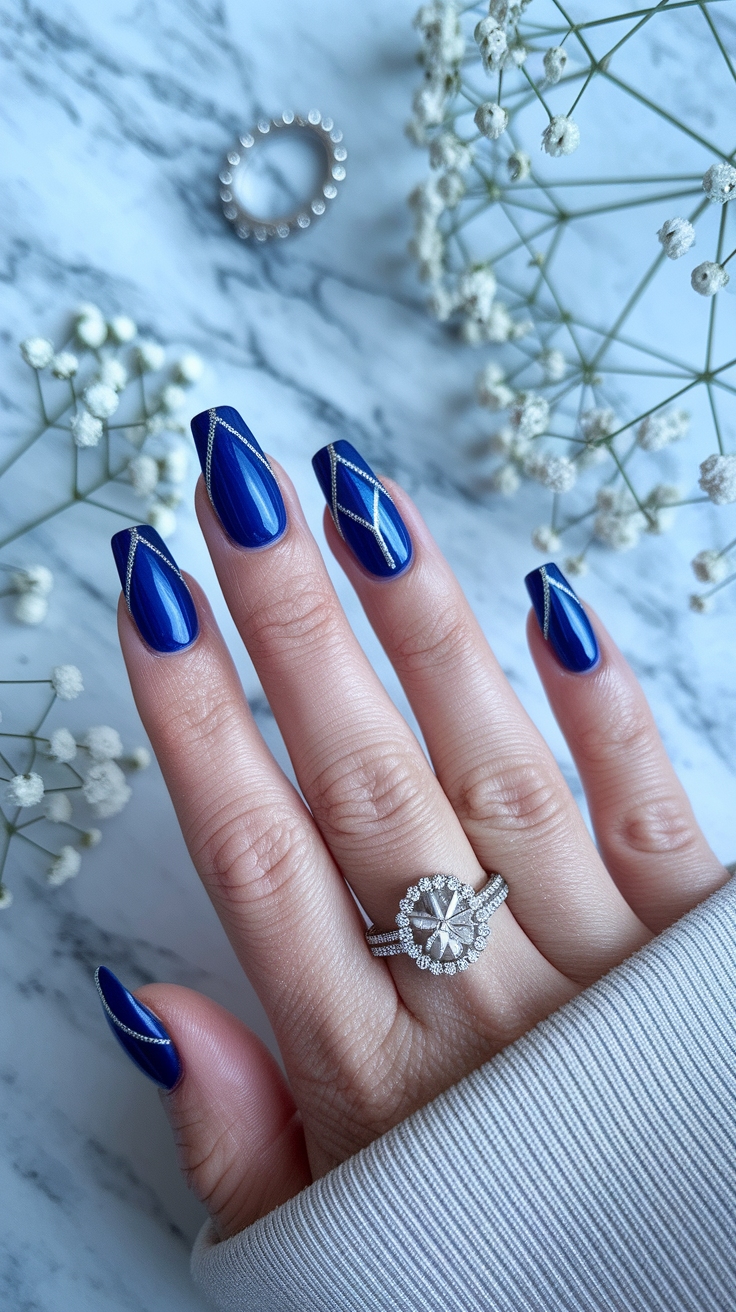 nail art bleu electrique