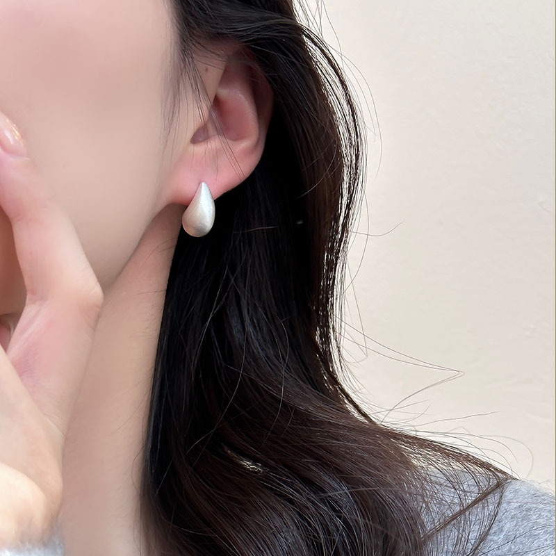 2025 Fashionable Metal Brushed Water Droplet Stud Earrings for Women - Trendy Short Earrings