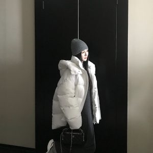 90% White Duck Down Cloud Zero Pressure Hooded Long Knee-Length Winter Down Jacket for Women