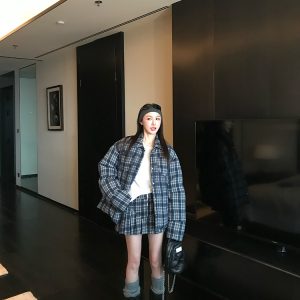 90% White Duck Down INS Style Patterned Down Jacket and Pleated Skirt Set for Women - Winter Fashion, 90s Inspired Look