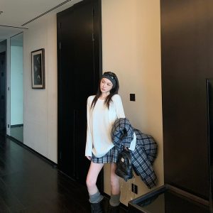 90% White Duck Down INS Style Patterned Down Jacket and Pleated Skirt Set for Women - Winter Fashion, 90s Inspired Look