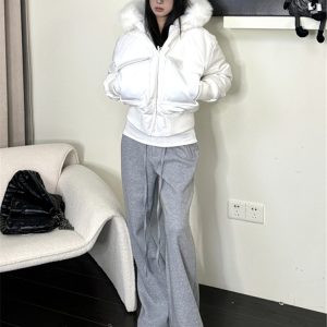 90% White Duck Down Women's Short Hooded Jacket with Fur Collar - Thick and Warm Winter Pilot Style