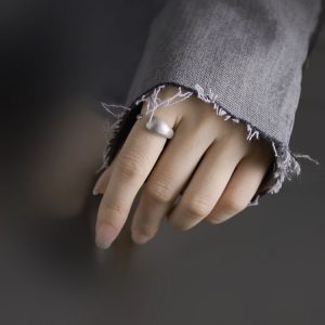 925 Silver Minimalist Versatile Personality Ring - Retro Trendy Jewelry for Women, Perfect for Index Finger, Niche Design