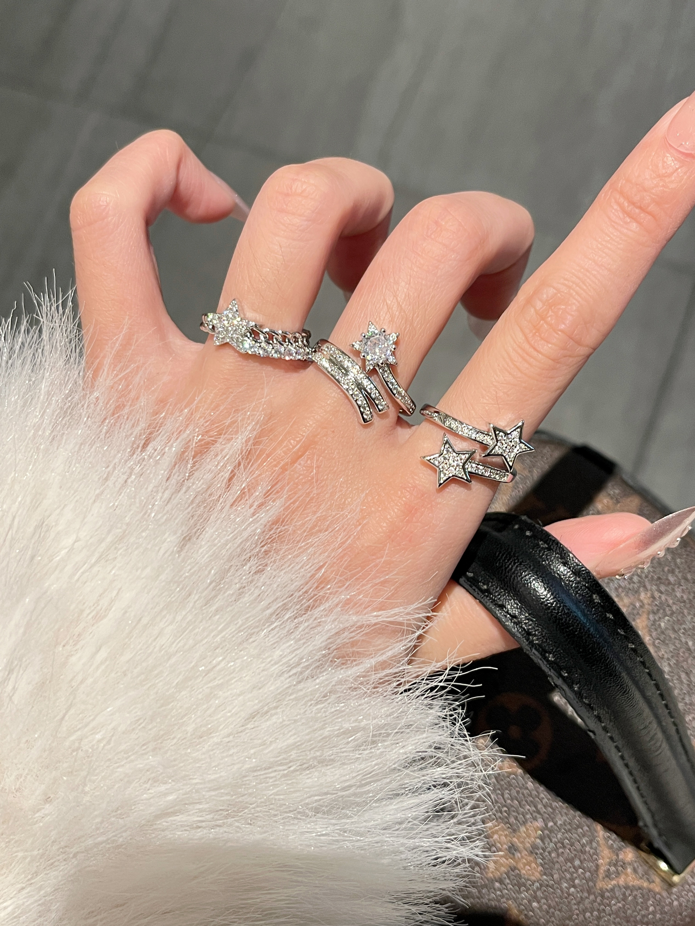 Adjustable Diamond-Studded Five-Pointed Star Ring for Women - Korean Style, Light Luxury, Trendy & Cool Niche Design
