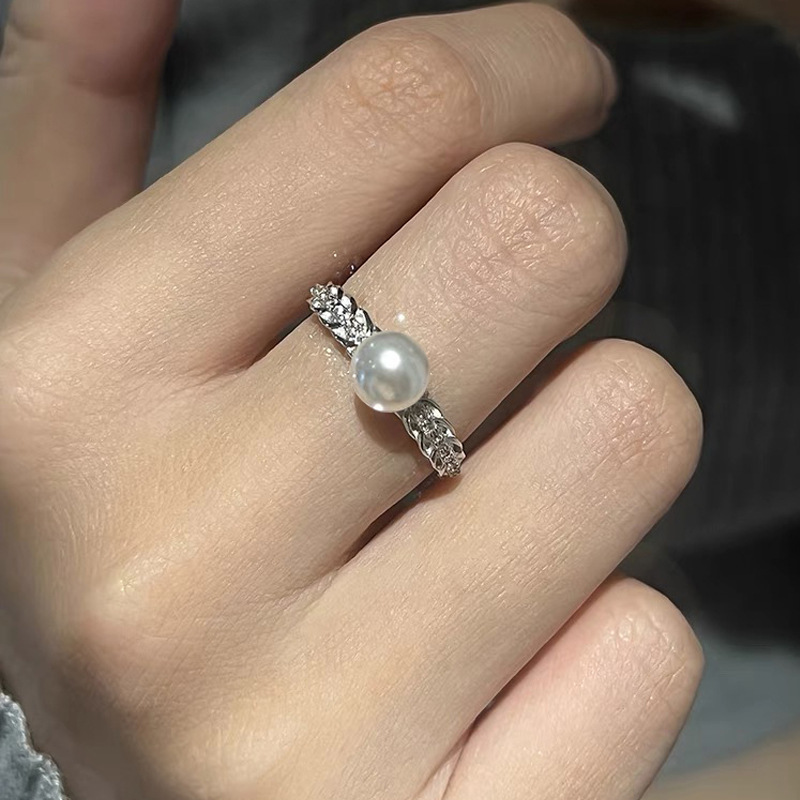 Adjustable Light Luxury S925 Silver Wheat Ear Zircon Pearl Ring for Women - Elegant High-End Fashion Statement Ring
