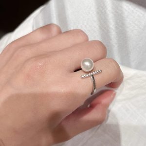 Adjustable Open Zircon Pearl Ring for Women - Niche One-Word Design, Elegant Fashion Jewelry Accessory