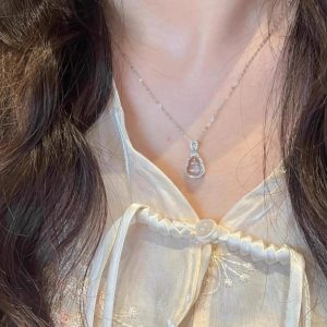 Adjustable Pure Silver Gourd Pendant Necklace with Snowflake Design - Elegant Light Luxury Accessory