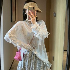 Age-Defying Lightweight Long Sleeve T-Shirt with 3D Bow, Cute Sweet and Spicy Design, Sun Protection, Trendy Fashion Top