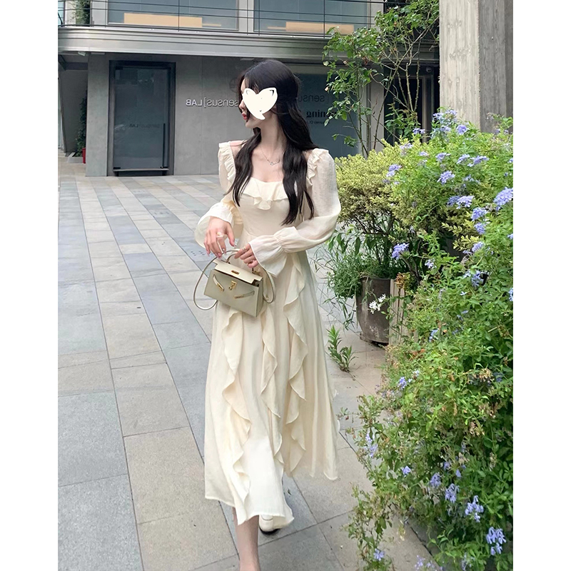 Apricot Long Sleeve Dress, French Style, Waist-Defining Design, Fairy Aesthetic, Elegant Long Skirt for Autumn 2025 Fashion