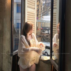 Apricot Loose Cardigan Sweater Coat for Women - Slim Fit Thin Knitted Top in Lazy Style, Perfect for 90s and Y2K Fashion Lovers