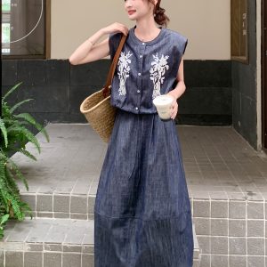 Artistic Retro Embroidered Sleeveless Vest and Skirt Two-Piece Set for Women - Summer 2025 Fashion