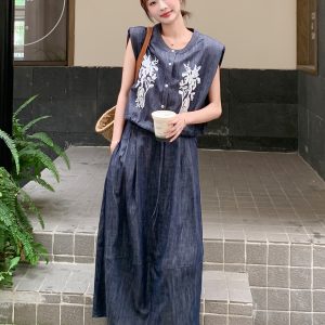 Artistic Retro Embroidered Sleeveless Vest and Skirt Two-Piece Set for Women - Summer 2025 Fashion