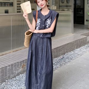 Artistic Retro Embroidered Sleeveless Vest and Skirt Two-Piece Set for Women - Summer 2025 Fashion