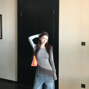 Asymmetrical Hem Knitted Long Sleeve T-Shirt Top with Hidden Stripes for Women - Spring Fashion Essential, Casual Chic Style