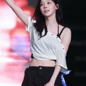Asymmetrical Off-Shoulder Short Sleeve T-Shirt with Eyelet Detail - Trendy Hot Girl Top for Y2K and Korean Style Fashion