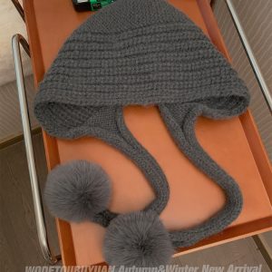 Autumn Winter Knitted Wool Hat for Women, Warm Pom-Pom Beanie, Versatile Face-Shaping Lei Feng Style, Cozy Ear Protection