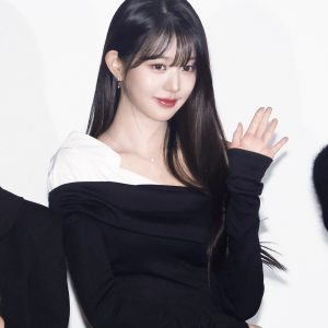 Ballet-Inspired Layered Off-Shoulder Long Sleeve Shirt in Zhang Yuanying Style - Chic Niche Fashion for Y2K and Korean Style Lovers