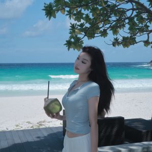 Bare Feel Cloud Henley T-shirt - Lightweight Lyocell Top in 4 Summer Colors - Perfect for Casual 90s and Y2K Inspired Outfits