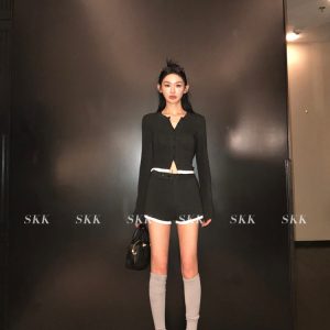 Beautiful Spicy Girl 2025 Spring Warm Slim Knit Sweater and Shorts Two-Piece Set for Women - Trendy Y2K Fashion Outfit