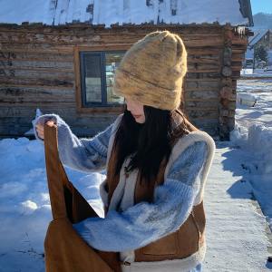 Big Head Circumference Knitted Hat for Women - 'My Head Is Not Round' 2024 Winter Wool Beanie for a Slimming Look