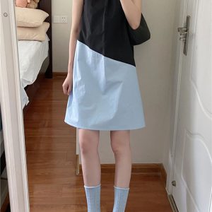 Black and Blue Color-Block Sleeveless Dress for Women, 2023 Summer Minimalist Pleated Loose Short Dress, Chic Fashion Trend