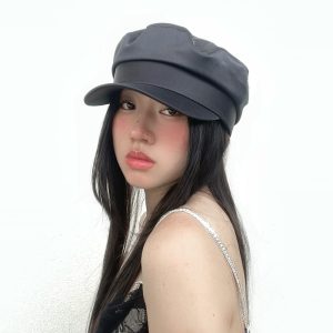 Black Flat-Top Duckbill Cap - Japanese-Style Solid Color Versatile Retro Newsboy Cap for Artistic British Fashion
