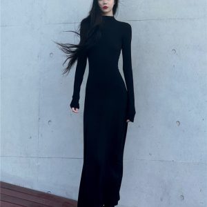 Black High-Neck Backless Dress for Women - Autumn Sexy Slim-Fit Waist-Cinching Long Skirt - Perfect for 90s Y2K Style