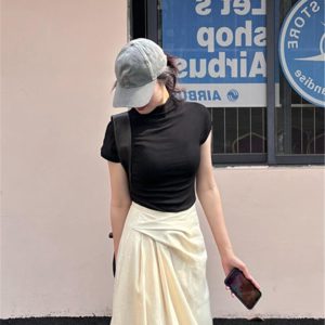 Black High-Neck Short-Sleeve T-Shirt for Women - Slim Fit Elegant Knitted Top, 2024 Summer Style, Trendy Niche Design