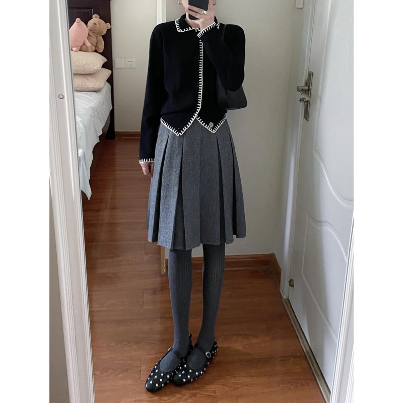 Black Knitted Cardigan for Women with Doll Collar, Loose Fit Outerwear, Cozy Autumn Layering Piece