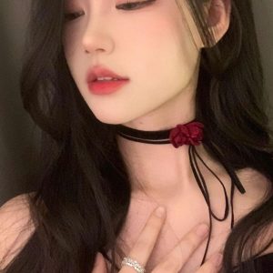 Black Lace-Up Rose Necklace Choker for Women - Vintage Style Collarbone Chain Jewelry, Sweet Cool Hot Girl Accessory