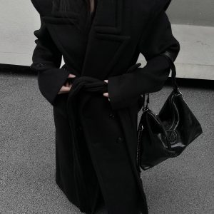 Black Oversized Shoulder Pad Woolen Coat for Women - American Style Spicy Girl Fashion for Autumn & Winter 2024