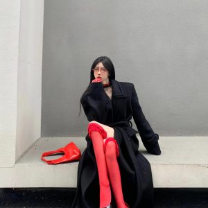 Black Oversized Shoulder Pad Woolen Coat for Women - American Style Spicy Girl Fashion for Autumn & Winter 2024