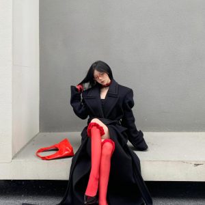Black Oversized Shoulder Pad Woolen Coat for Women - American Style Spicy Girl Fashion for Autumn & Winter 2024