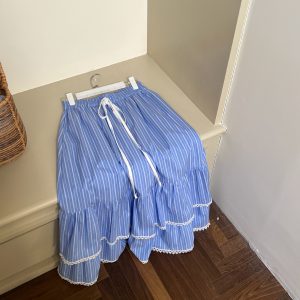 Blue Striped Lace Half Skirt - Elegant A-Line Design, Slimming Cake Style, Perfect for Beach Outings and 90s Inspired Looks
