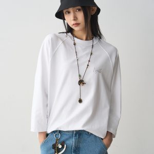 Bone Position Three-Quarter Sleeve T-Shirt - Loose Casual White Top for Everyday Style