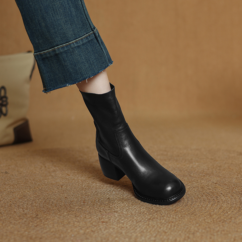 British Style Genuine Leather Chunky Heel Round Toe Ankle Boots for Women with Back Zipper - Martin Boots for Autumn & Winter Fashion