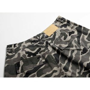 Camouflage Cargo Shorts for Men, Loose Trendy Vintage Style, American Casual Three-Quarter Pants for Summer 2025