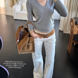 Cashmere Wool Sweater - 4-Color Knitwear with Sophisticated Old Money Vibe, Elegant Style for Fall and Winter Fashion