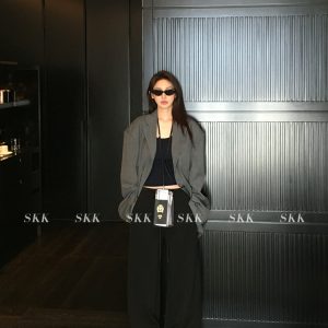 Casual Plaid Blazer for Women - Elegant Workplace Style, High-Quality Spring Outerwear, Chic 90s-Inspired Fashion