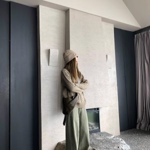 Casual Women's Loose Silhouette Pants with Waist Belt - Britney-Inspired Scythe Style for Leisure Wear