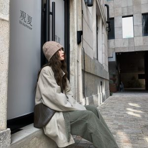 Casual Women's Loose Silhouette Pants with Waist Belt - Britney-Inspired Scythe Style for Leisure Wear