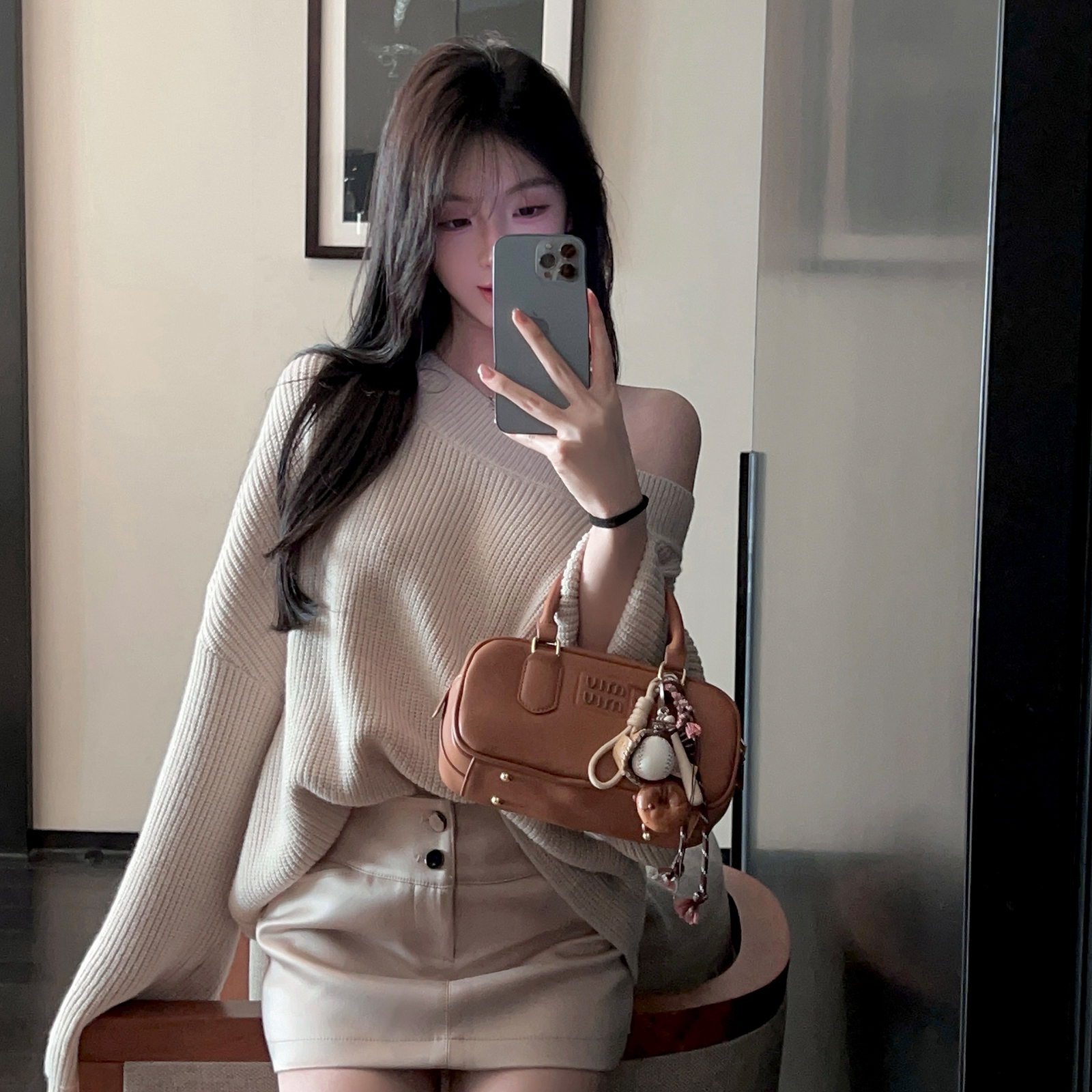 Champagne Satin A-Line Mini Skirt for Autumn/Winter - High Waist, Slimming Bodycon Style, Elegant Fashion Statement