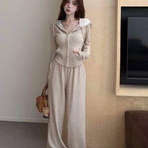 Chic Casual Sports Hoodie and Wide-Leg Pants Set for Women, Trendy Street Style, High-End Vibe, Cool Girl Outfit