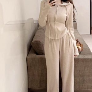 Chic Casual Sports Hoodie and Wide-Leg Pants Set for Women, Trendy Street Style, High-End Vibe, Cool Girl Outfit